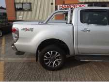 USED Sports Lid with stainless steel bar – Ford Ranger Moondust Silver