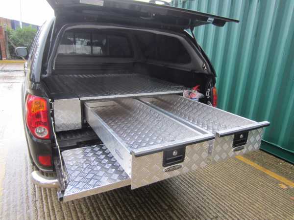 Mitsubishi L200 MK6 LB Series 4 (2009-2015) Low Chequer Plate Tray Bins / Drawers Systems