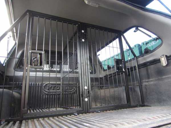 Mitsubishi L200 MK8 Series 6 (2019-ON) Lockable Dog Cage