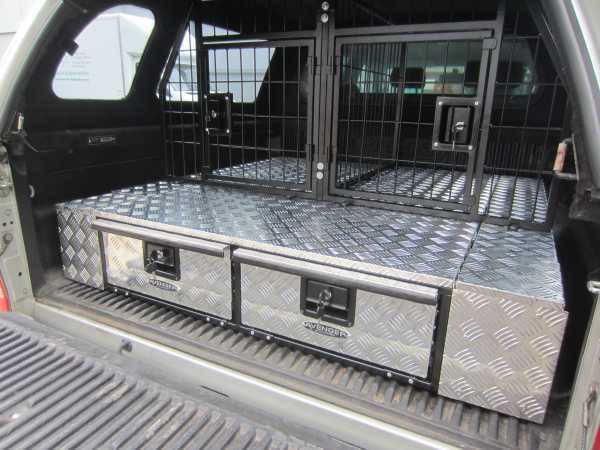 Volkswagen Amarok MK1 (2011-2017) Low Lockable Dog Cage